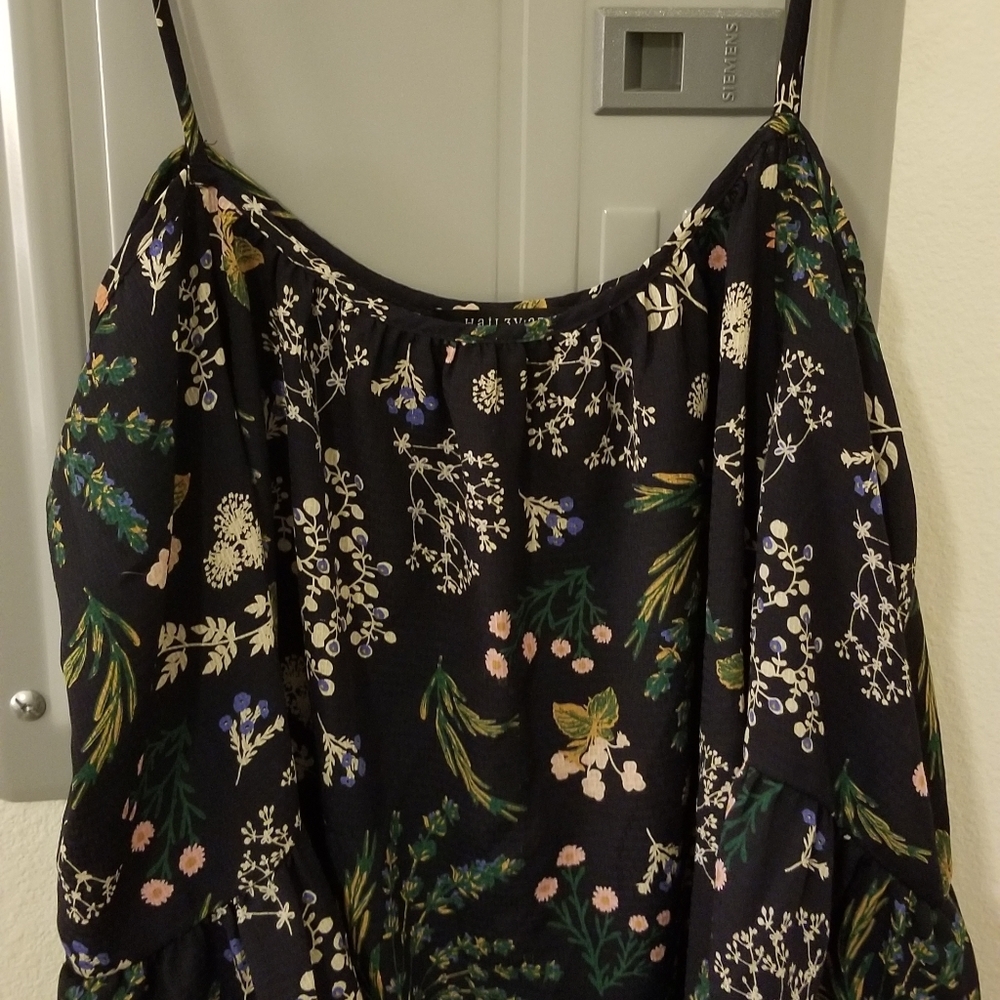 Floral cold-shoulder blouse